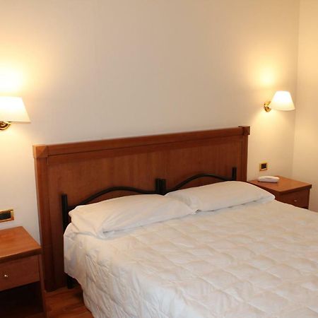 Hotel Santa Lucia Bastia Umbra Extérieur photo