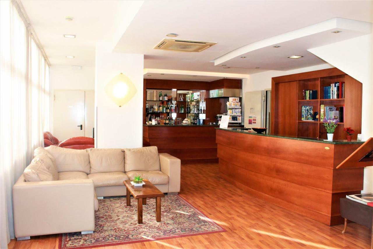 Hotel Santa Lucia Bastia Umbra Extérieur photo