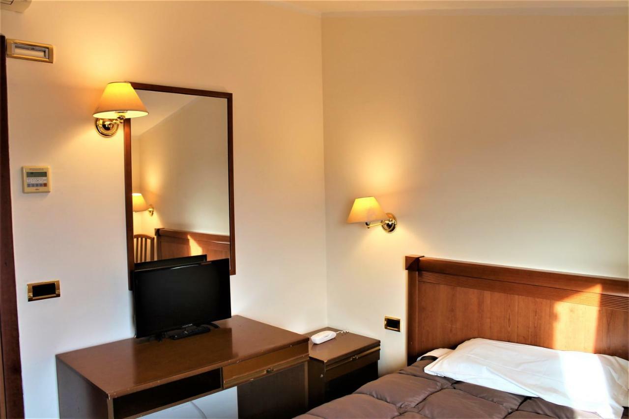 Hotel Santa Lucia Bastia Umbra Extérieur photo