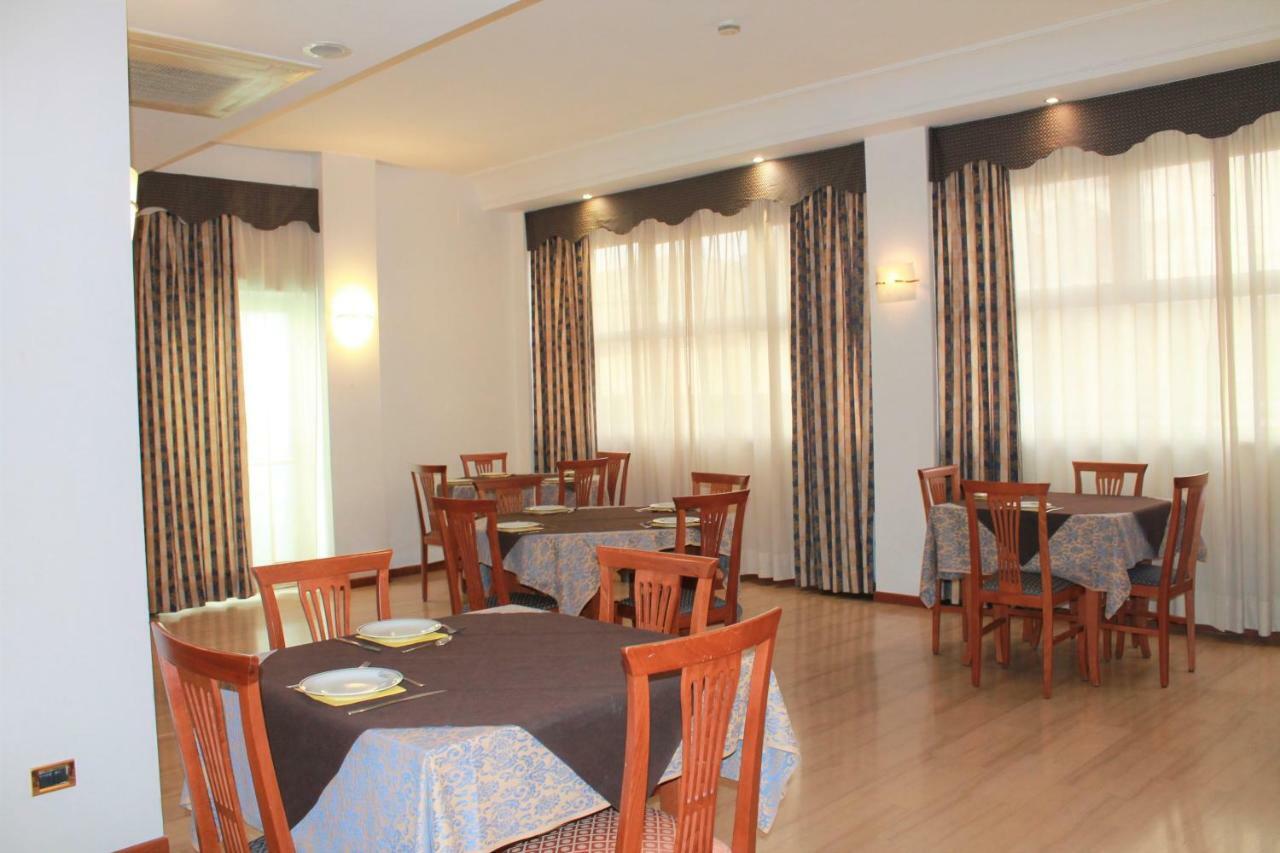 Hotel Santa Lucia Bastia Umbra Extérieur photo